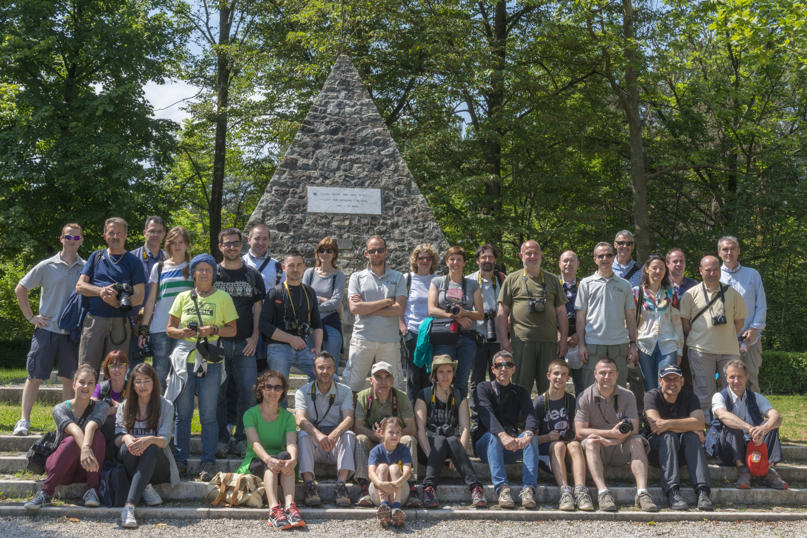 25 maggio 2014 foto di gruppo dei partecipanti al corso base di fotografia (digitale) uscita pratica all’isola dei morti di Moriago della Battaglia (TV)